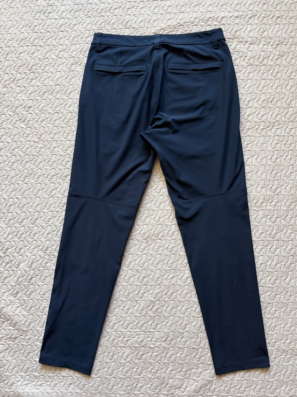 Lululemon Men’s Navy Blue Performance Pants Size 32x30 Tapered